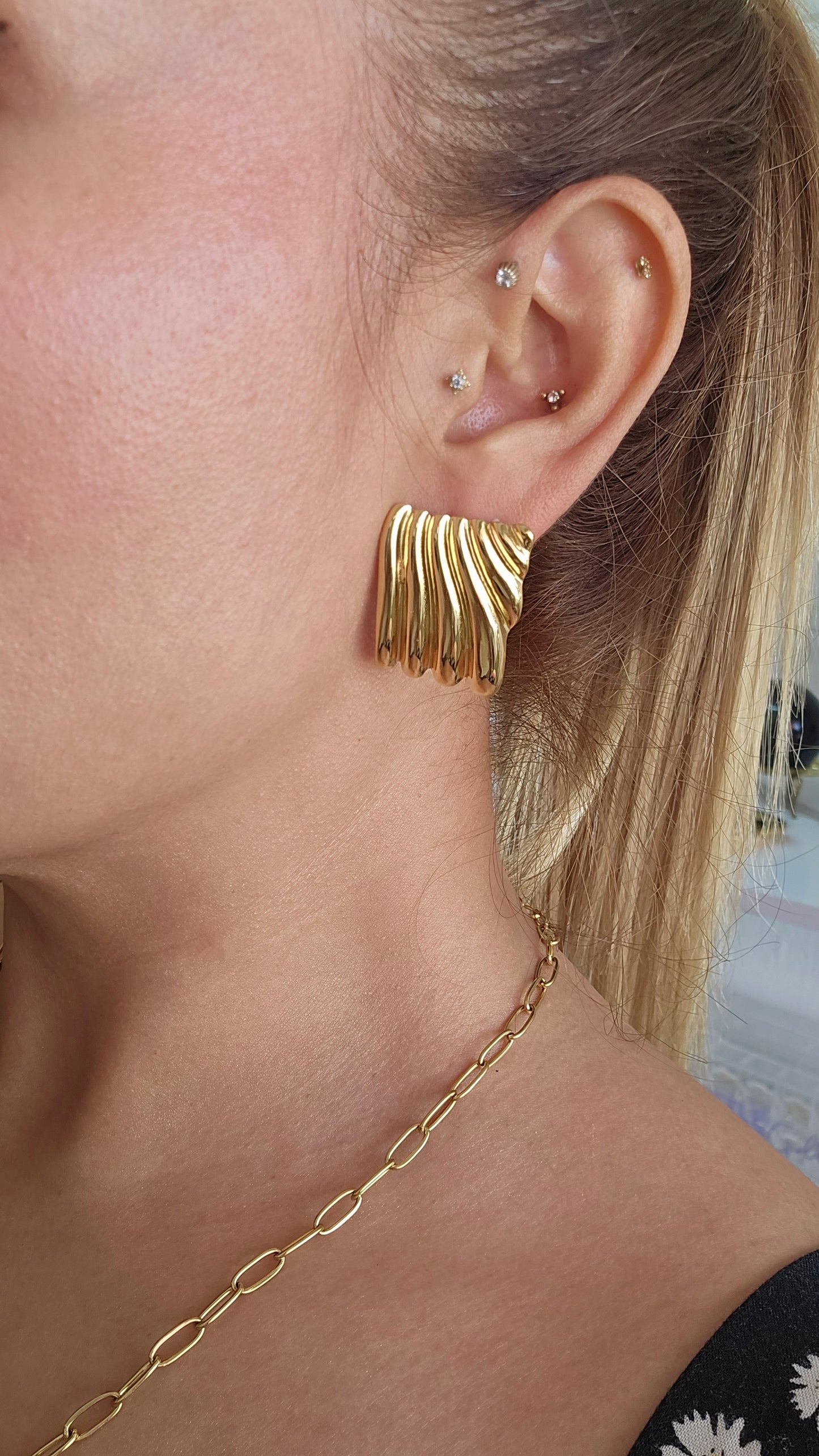 Arete cube