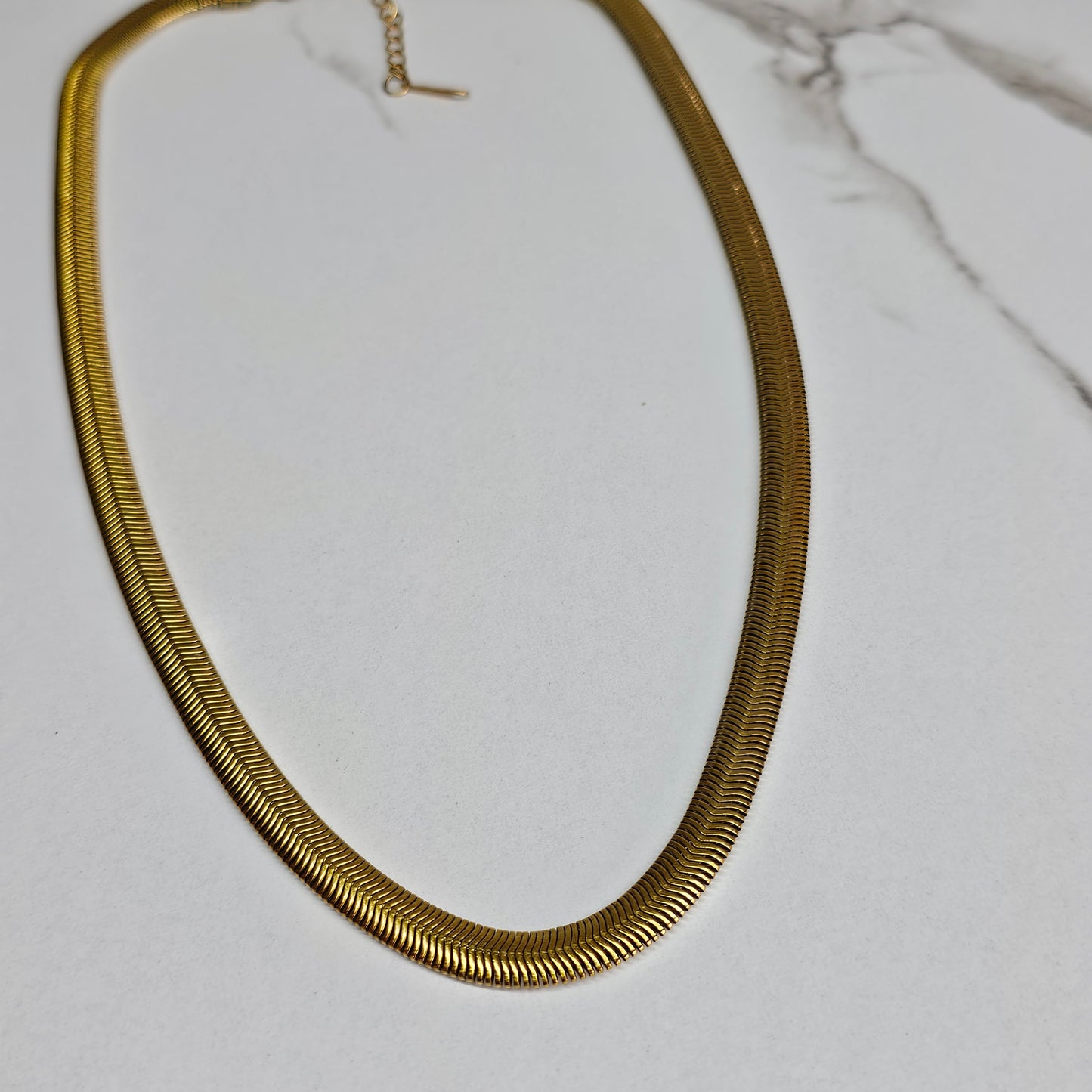 Collar panza de víbora