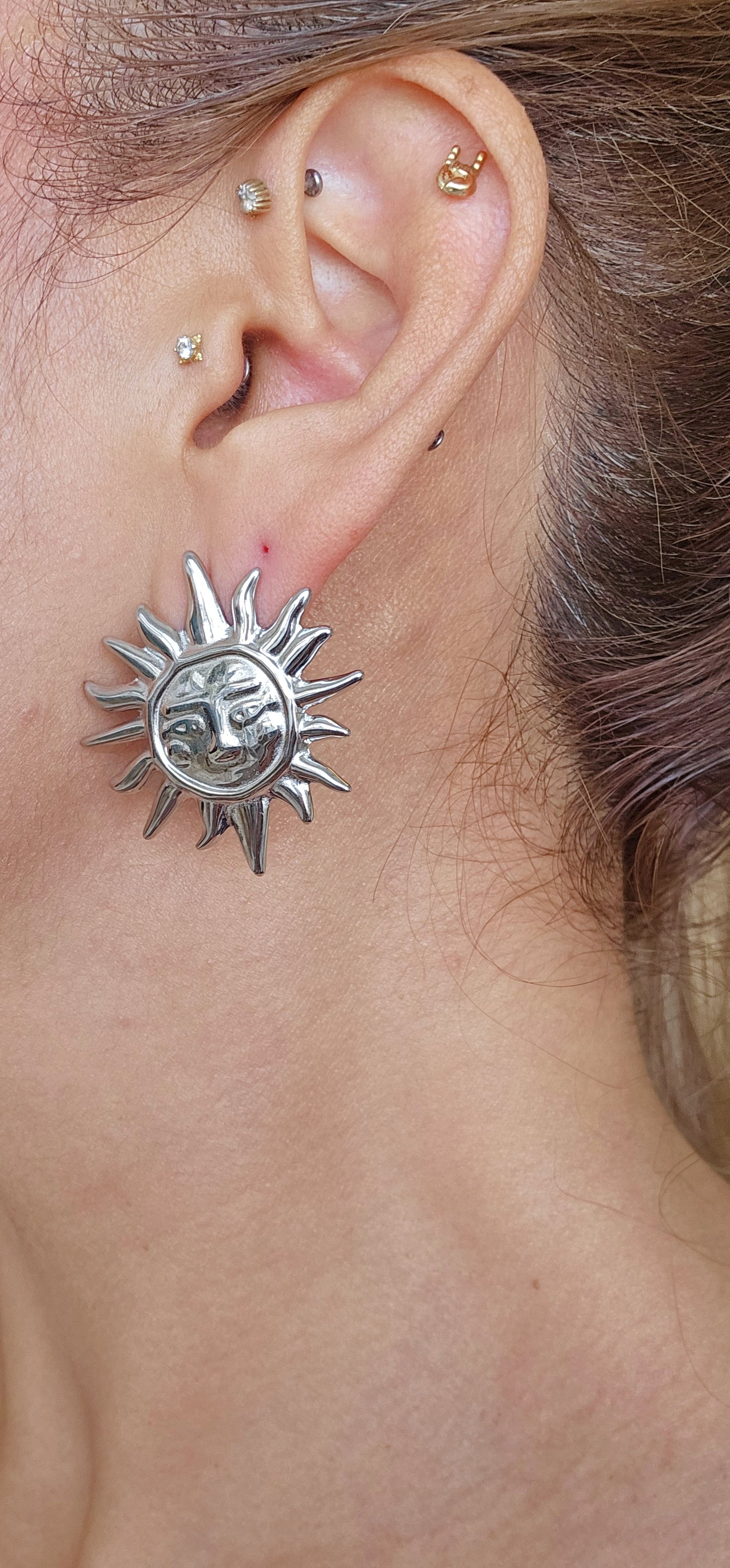 Silver sun