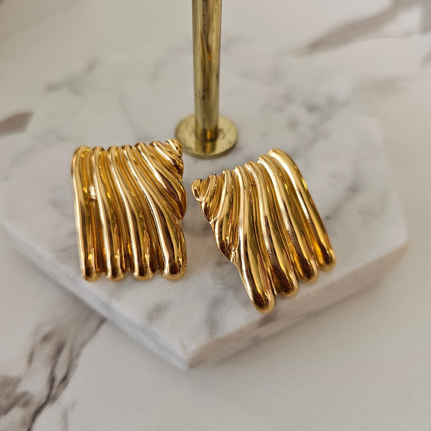 Arete cube