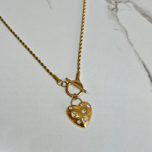 Collar corazón estrellado